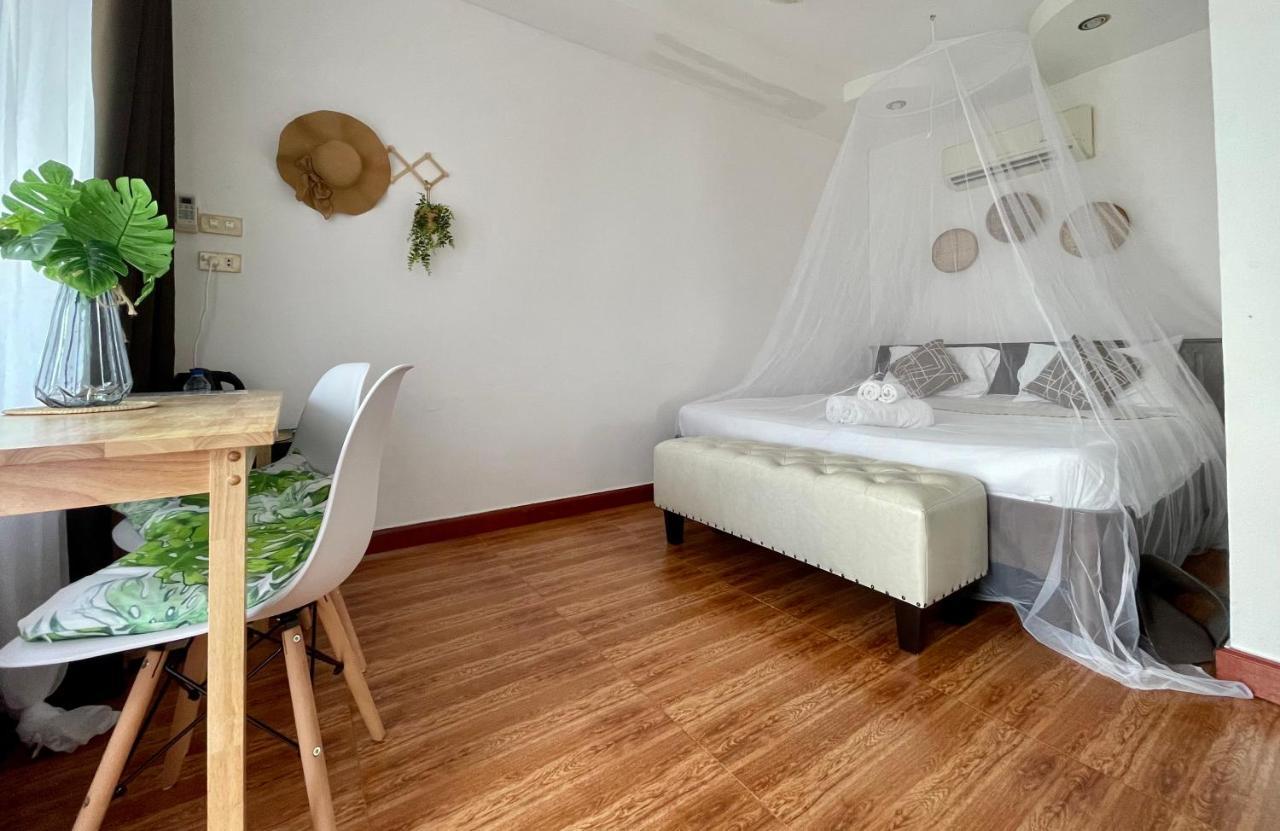 Secret Place Hotel And Restaurant Hatjau Kültér fotó