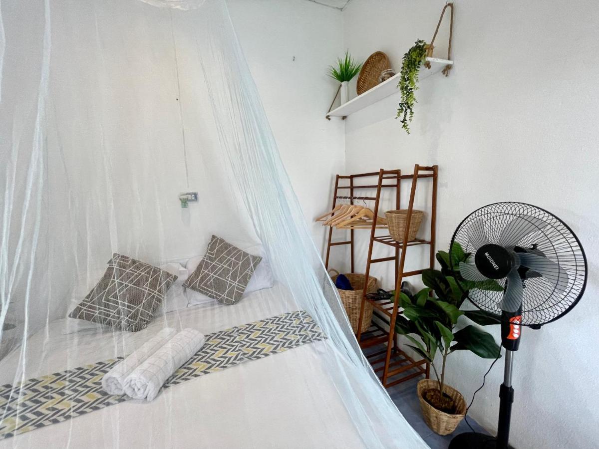 Secret Place Hotel And Restaurant Hatjau Kültér fotó